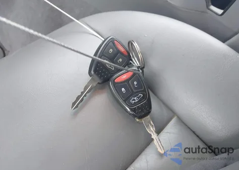 2005 Jeep Grand Cherokee Laredo from USA, damaged, VIN 1J4GR48K85C508671